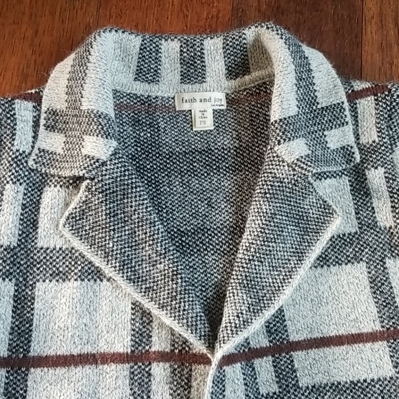 Faith and Joy | Cardigan - Picture 4 of 10